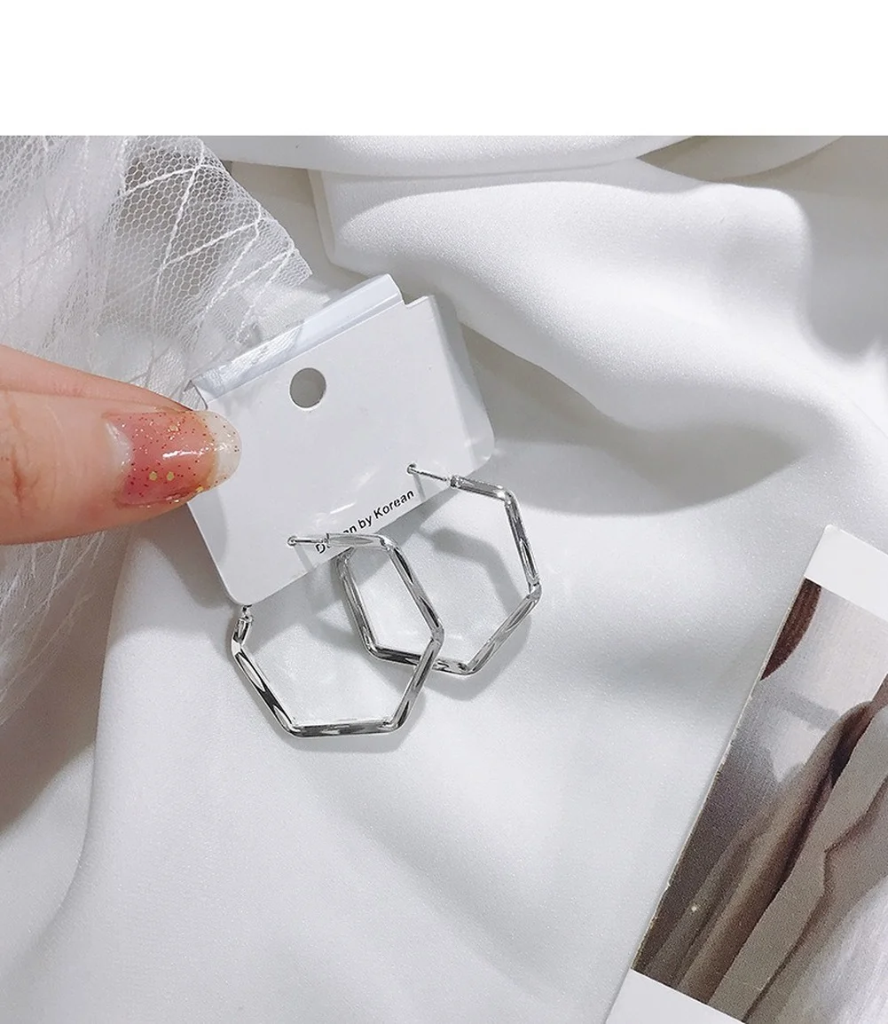 Golden Silver Crystal Hoop Earrings for Women Bijoux Geometric Rhinestones Earrings Statement Vintage Jewelry Party Gifts
Golden Silver Crystal Hoop Earrings for Women Bijoux Geometric Rhinestones Earrings Statement Vintage Jewelry Party Gifts