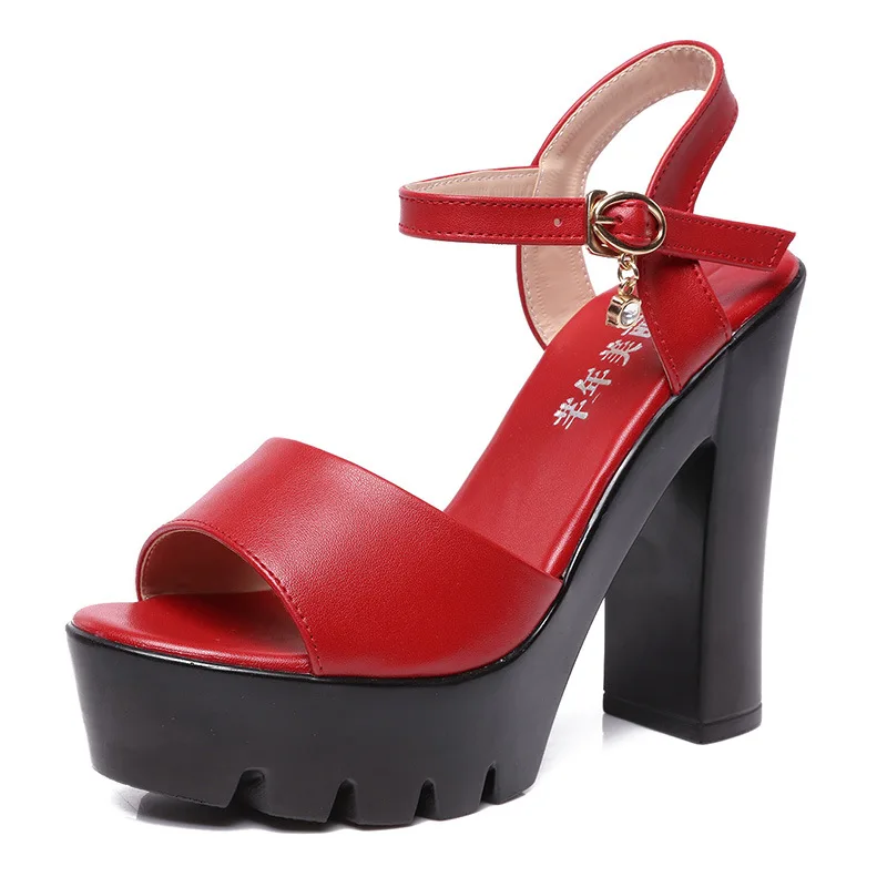 Thick heel sandals women's summer super high heel wedding dress show shoes waterproof platform muffin thick bottom
Thick heel sandals women's summer super high heel wedding dress show shoes waterproof platform muffin thick bottom