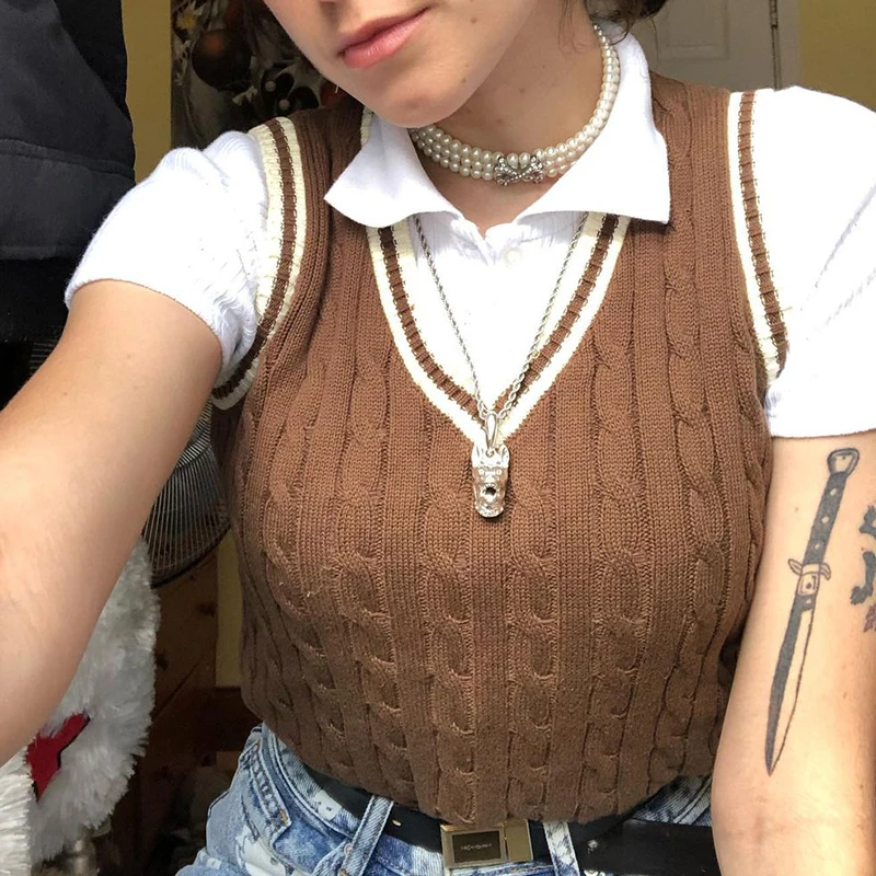 Weekeep Casual V Neck Sweater Vest For Women Sleeveless Skinny Cropped Tanks Summer Harajuku y2k Korean Fashion Tees Streetwear
Weekeep Casual V Neck Sweater Vest For Women Sleeveless Skinny Cropped Tanks Summer Harajuku y2k Korean Fashion Tees Streetwear