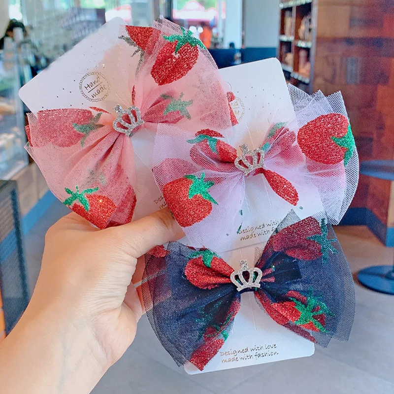 12pcs/lot Shining Glitter Strawberry Mesh Hair Bows Rhinestones Crown Princess Hair Clips for Girls Kids Hairpin Accessories
12pcs/lot Shining Glitter Strawberry Mesh Hair Bows Rhinestones Crown Princess Hair Clips for Girls Kids Hairpin Accessories