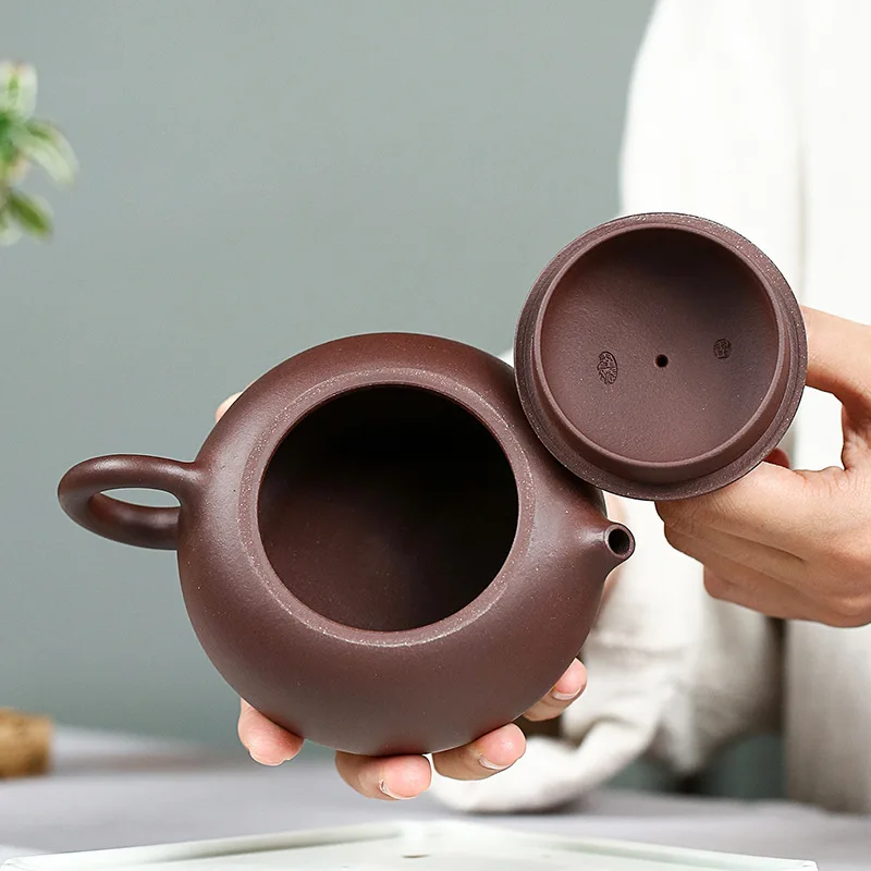 260ml Yixing Purple Clay Xishi Teapots Handmade Raw ore Purple Mud Tea Pot Kettle Chinese Zisha Teaware Tea Ceremony Customized
260ml Yixing Purple Clay Xishi Teapots Handmade Raw ore Purple Mud Tea Pot Kettle Chinese Zisha Teaware Tea Ceremony Customized