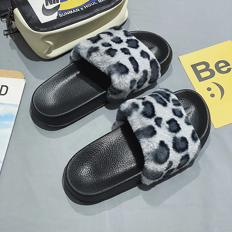 New Arrival Summer Beach Fox Fur Women Shoes Comfortable Leopard Slippers Women Fluffy Indoor Flip Flops Casual Women's Sandals
New Arrival Summer Beach Fox Fur Women Shoes Comfortable Leopard Slippers Women Fluffy Indoor Flip Flops Casual Women's Sandals