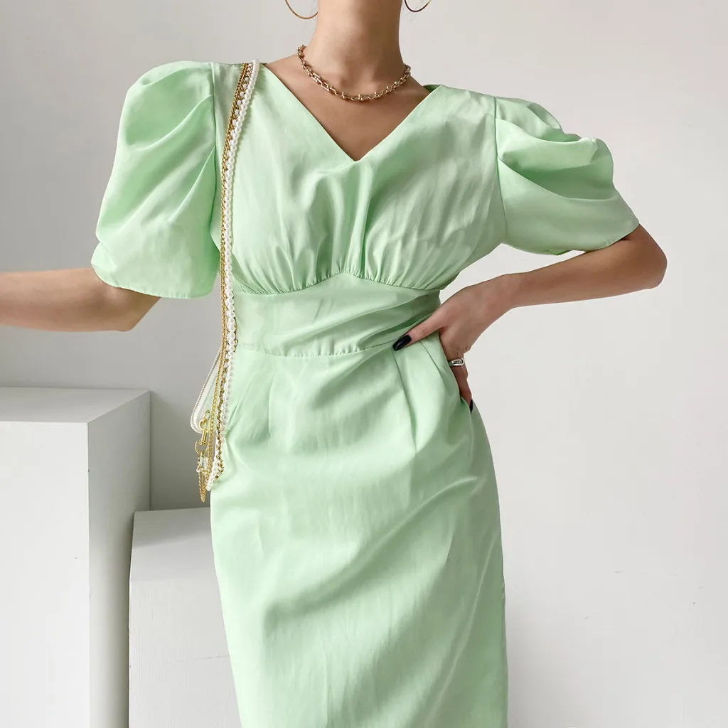 Vintage Lantern Sleeves V Neck High Quality 2021 Casual Summer Solid Women Elegant Office Lady Stylish Green Dress
Vintage Lantern Sleeves V Neck High Quality 2021 Casual Summer Solid Women Elegant Office Lady Stylish Green Dress