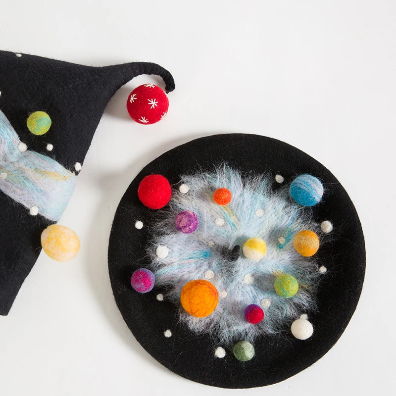The new felt wet blanket star sky beret wizard hat sister creative DIY stylish hat
The new felt wet blanket star sky beret wizard hat sister creative DIY stylish hat