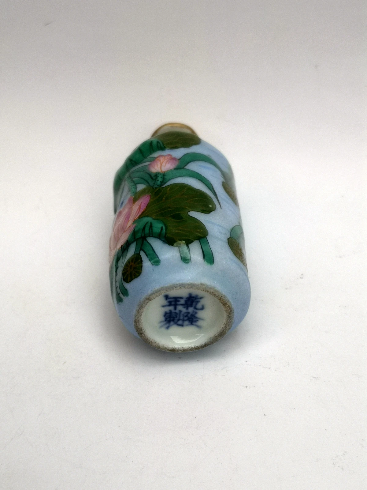 

YIZHU CULTUER ART Signature Collected China Porcelain Painting Mandarin Duck Lotus Snuff Bottle Family Decoration Gift