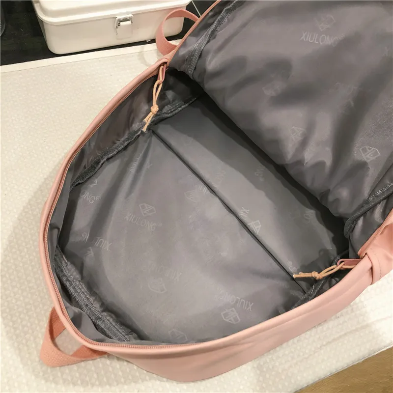 2021 Women's backpack nylon Kawaii backpack for girls Teenage college girls backpack korean style Multi-pocket School backpack
2021 Women's backpack nylon Kawaii backpack for girls Teenage college girls backpack korean style Multi-pocket School backpack