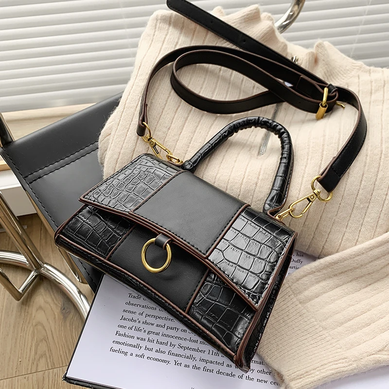 Crocodile pattern Tote Saddle bag 2020 New High quality PU Leather Women's Designer Handbag Vintage Shoulder Messenger Bag
Crocodile pattern Tote Saddle bag 2020 New High quality PU Leather Women's Designer Handbag Vintage Shoulder Messenger Bag