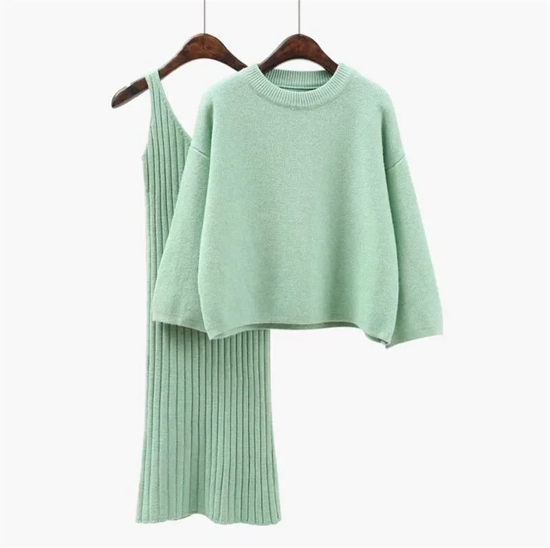 FNOCE 2020 winter new women's knitted suits fashion casual trends solid o-neck long sleeve loose tops slim mini dress 2-pc sets
FNOCE 2020 winter new women's knitted suits fashion casual trends solid o-neck long sleeve loose tops slim mini dress 2-pc sets