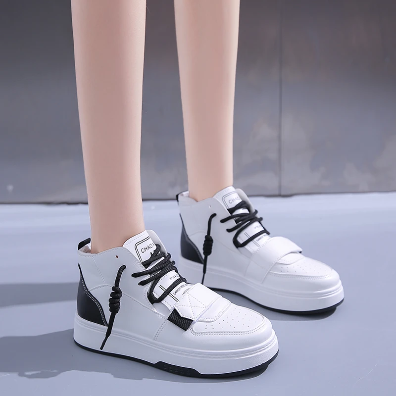 Autumn New Women's Casual Shoes Soft Leather Sneakers Couple Board Shoes Women Comfortable White Shoes
Autumn New Women's Casual Shoes Soft Leather Sneakers Couple Board Shoes Women Comfortable White Shoes