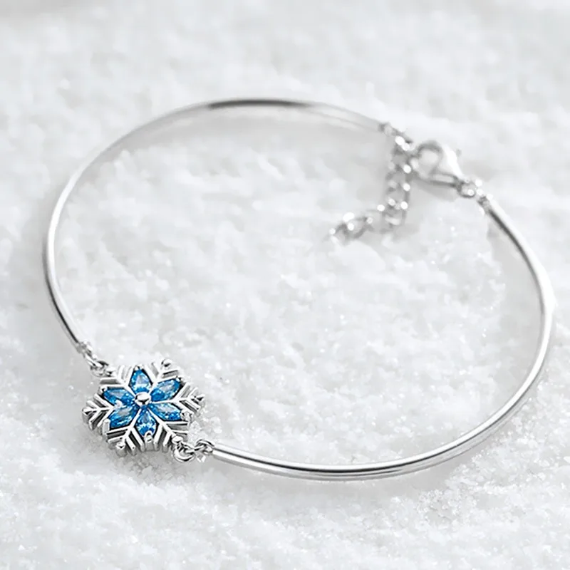 Fashion New Year Christmas Bracelet Women Deer Elk Moon Snowflake Bell Crystal Silver Color Chain Wedding Party Jewelry Gifts
Fashion New Year Christmas Bracelet Women Deer Elk Moon Snowflake Bell Crystal Silver Color Chain Wedding Party Jewelry Gifts