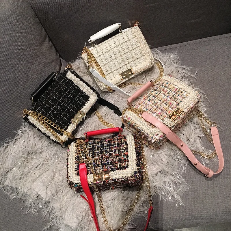 Luxury Fashion Design Bag Winter Lamb Wool Pearl Women Crossbody Bags Ladies Shoulder BagTweed Handbags
Luxury Fashion Design Bag Winter Lamb Wool Pearl Women Crossbody Bags Ladies Shoulder BagTweed Handbags
