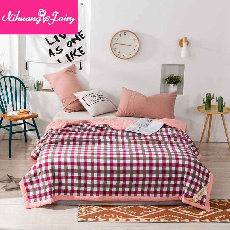 Japanese-style washed cotton summer quilt, air conditioning quilt, cool summer quilt, washable simple striped single and double
Japanese-style washed cotton summer quilt, air conditioning quilt, cool summer quilt, washable simple striped single and double