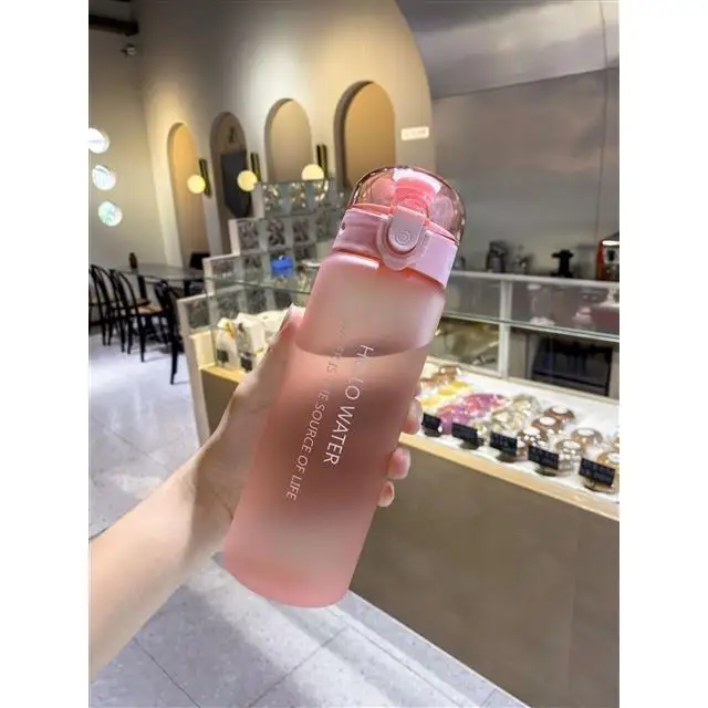 Simple and fresh plastic water cup students portable creative high temperature tea cup men and women's anti falling frosted cup
Simple and fresh plastic water cup students portable creative high temperature tea cup men and women's anti falling frosted cup