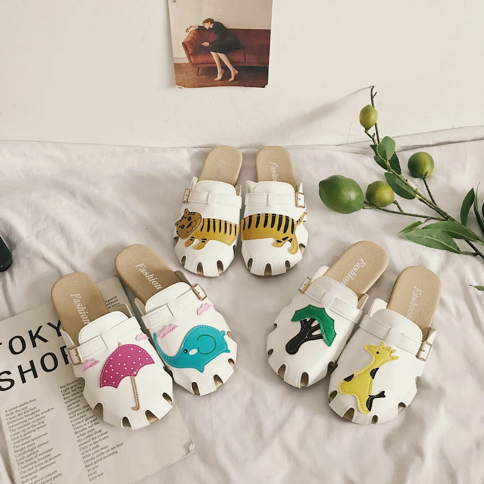Sandals women summer comfortable casual shoes slippers Cartoon Animation flat bottom students closed Toe girls shoes 2021
Sandals women summer comfortable casual shoes slippers Cartoon Animation flat bottom students closed Toe girls shoes 2021