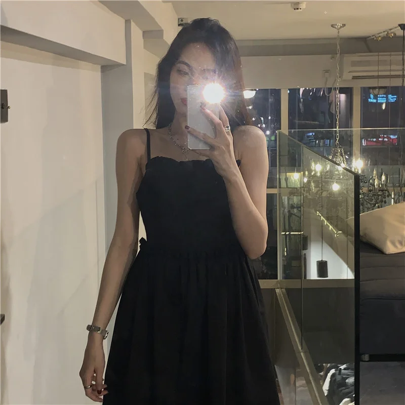 Ruffle Sleeveless Dress Women's Summer 2021 New Western Style Pleated Waist Tight Slimming Mid-Length Black Dress 
Ruffle Sleeveless Dress Women's Summer 2021 New Western Style Pleated Waist Tight Slimming Mid-Length Black Dress