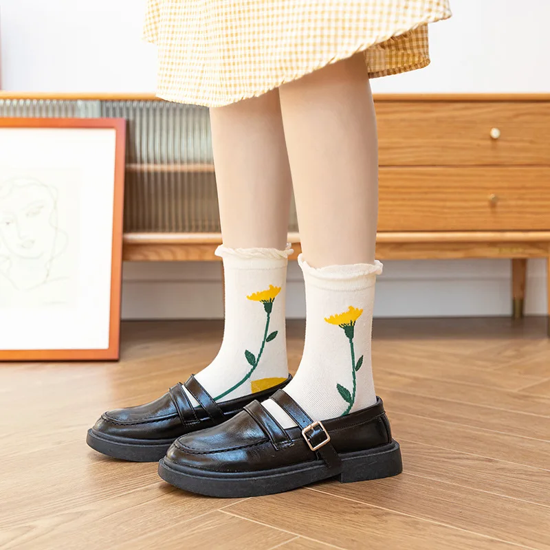 Hyuna Kawaii Flower Autumn Winter sweet girls Lolita Socks Cotton Korean Japanese JK Harajuku Style Cute happy Socks Women
Hyuna Kawaii Flower Autumn Winter sweet girls Lolita Socks Cotton Korean Japanese JK Harajuku Style Cute happy Socks Women