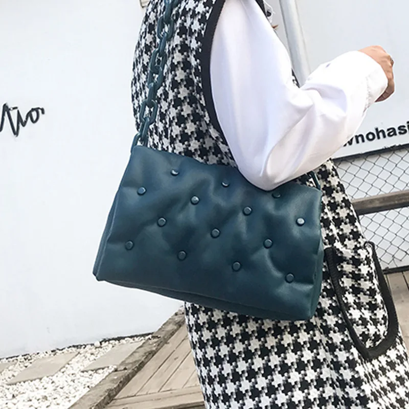 Brand Women's Shoulder Bags 2021 Chain Ladies Crossbody bags pu Lady Purses and Handbag Fashion rivets Women Clutch Bags
Brand Women's Shoulder Bags 2021 Chain Ladies Crossbody bags pu Lady Purses and Handbag Fashion rivets Women Clutch Bags
