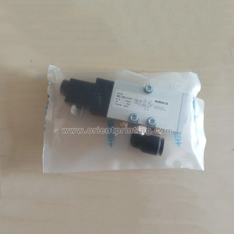 Распределительный Клапан управления направлением Гейдельберга M2.184.1171 
Распределительный Клапан управления направлением Гейдельберга M2.184.1171