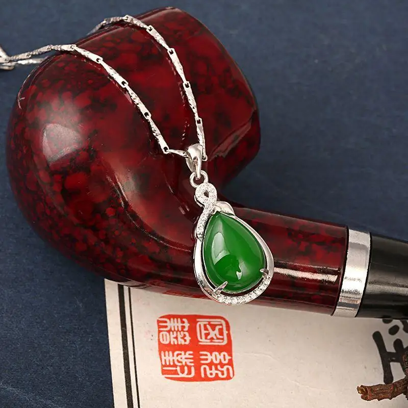Jewelry S925 Silver Necklace Female Inlaid Ice-like Green Chalcedony Water Drop Pendant Gifts for Moms
Jewelry S925 Silver Necklace Female Inlaid Ice-like Green Chalcedony Water Drop Pendant Gifts for Moms