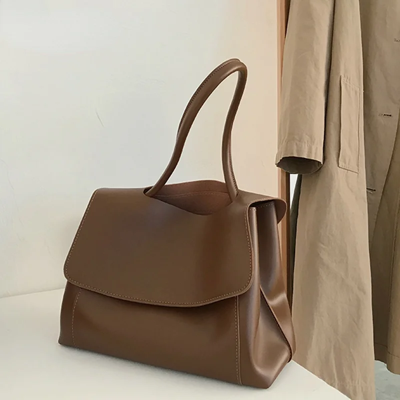 Fashion Designer PU Leather Crossbody Bag For Women Solid Color Shoulder Messenger Bag Lady Large Capacity Travel Tote Handbags
Fashion Designer PU Leather Crossbody Bag For Women Solid Color Shoulder Messenger Bag Lady Large Capacity Travel Tote Handbags