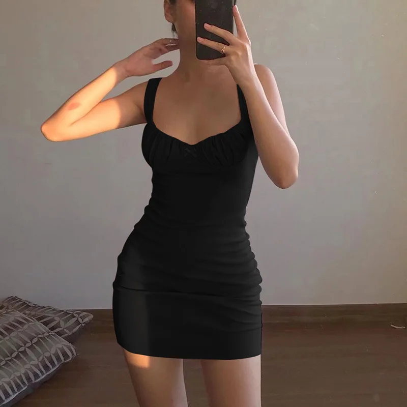Women's slim suspender mini skirt, casual street clothes, sexy, low cut neckline, party and disco, pure color, 2020
Women's slim suspender mini skirt, casual street clothes, sexy, low cut neckline, party and disco, pure color, 2020
