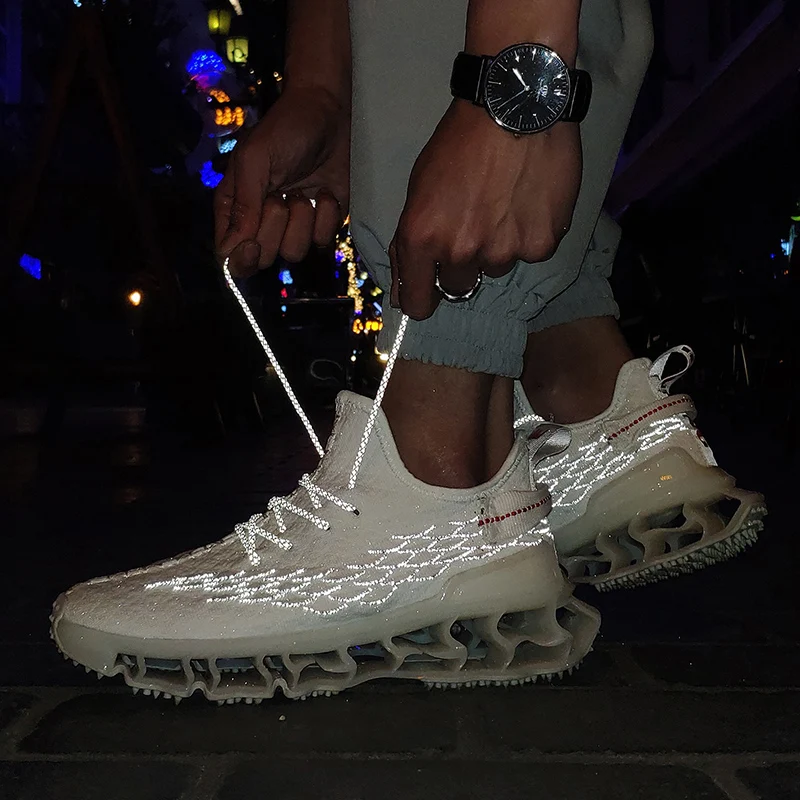 Men Casual Shoes Sneakers Fashion Light Breathable Summer Slip Resistant Shoe Street Wear 2020 Blade Running Mesh Men's
Men Casual Shoes Sneakers Fashion Light Breathable Summer Slip Resistant Shoe Street Wear 2020 Blade Running Mesh Men's