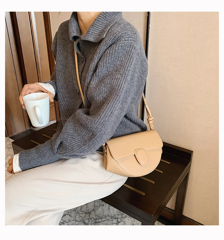 Retro Mini Women Crossbody Bag 2021 Fashion Solid Color Saddle Bags Pu Leather Shoulder Bags For Female Handbags Designer New
Retro Mini Women Crossbody Bag 2021 Fashion Solid Color Saddle Bags Pu Leather Shoulder Bags For Female Handbags Designer New