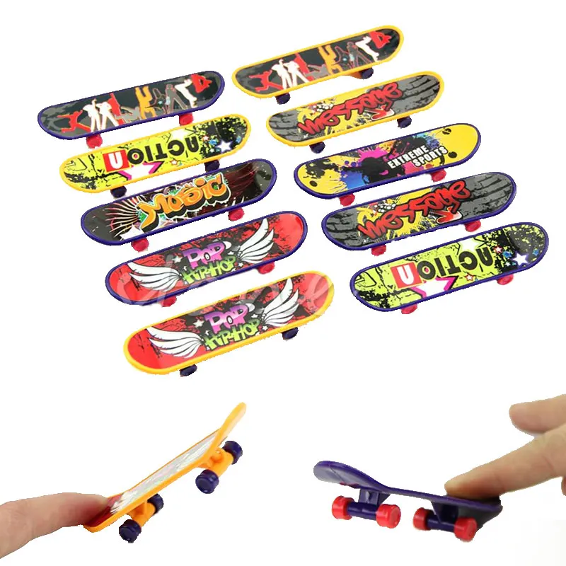 1PC Novelty Finger Toys Mini Finger Skateboards Funny Stress Relief Desktop Toy for Adults Kids Random Patterns
1PC Novelty Finger Toys Mini Finger Skateboards Funny Stress Relief Desktop Toy for Adults Kids Random Patterns