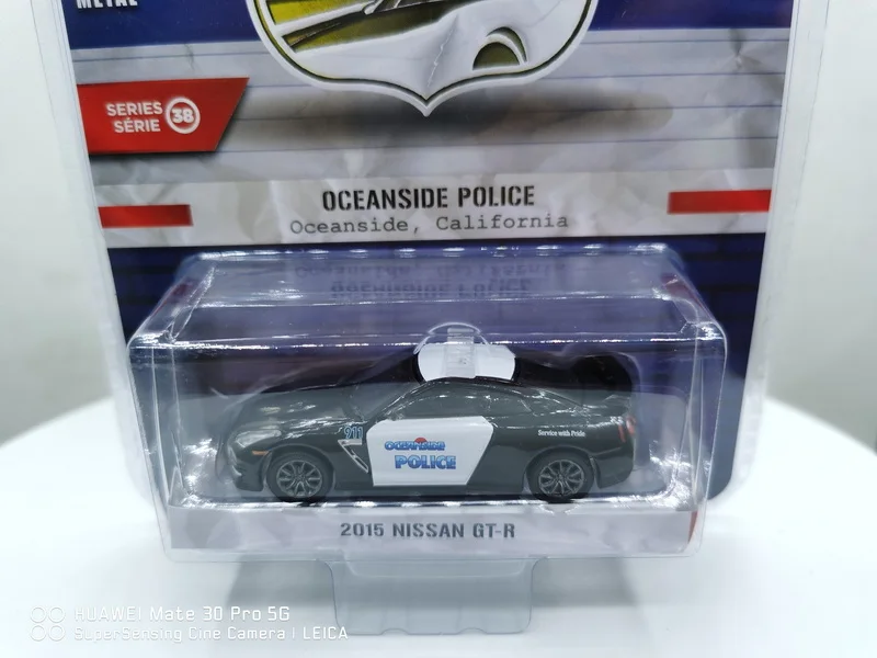 NEW GreenLight 1:64 2015 NISSAN GT-R California Beach Police Car Collection diecast simulation model car toys
NEW GreenLight 1:64 2015 NISSAN GT-R California Beach Police Car Collection diecast simulation model car toys