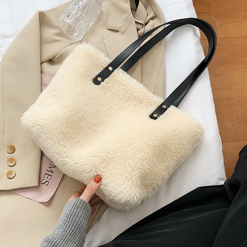 Lambswool Shoulder Bags for Women 2022 Winter Totes Soft Plush Faux Fur Handbags and Purses Lady Casual High Capacity Hand Bag
Lambswool Shoulder Bags for Women 2022 Winter Totes Soft Plush Faux Fur Handbags and Purses Lady Casual High Capacity Hand Bag
