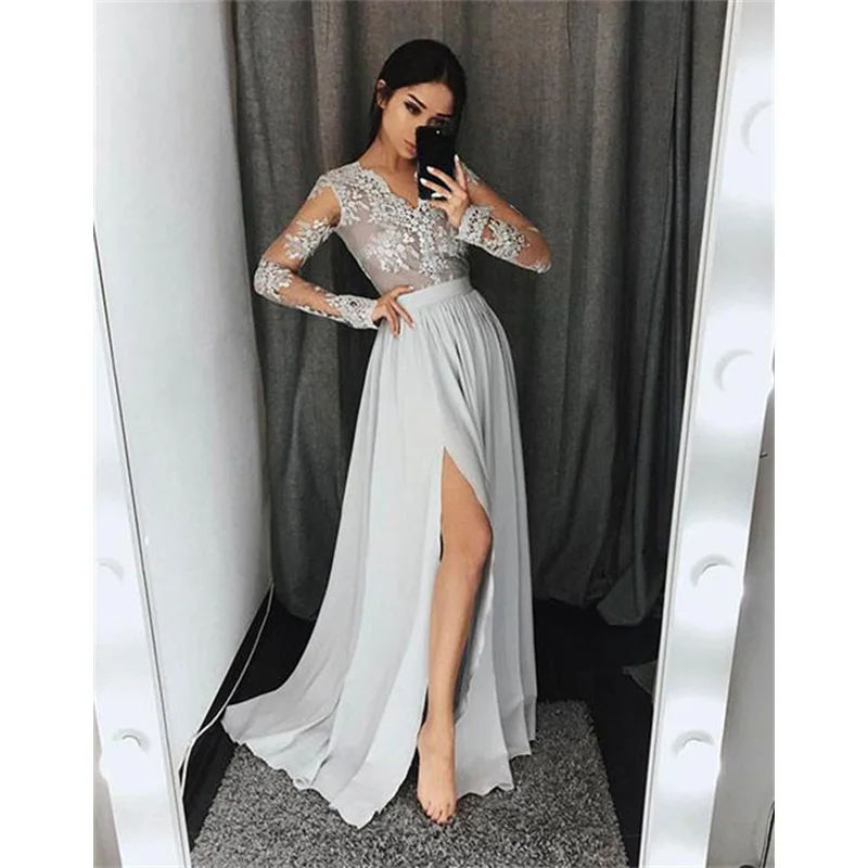 Simple Long A Line Prom Dresses New V Neck Long Sleeve Split Side Lace Applique Floor Length Formal Evening Party Gowns Drees
Simple Long A Line Prom Dresses New V Neck Long Sleeve Split Side Lace Applique Floor Length Formal Evening Party Gowns Drees
