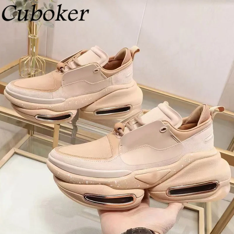 Женские весенние кроссовки на платформе, черные туфли на шнуровке с круглым носком, обувь на плоской подошве для пар, 2021
Женские весенние кроссовки на платформе, черные туфли на шнуровке с круглым носком, обувь на плоской подошве для пар, 2021