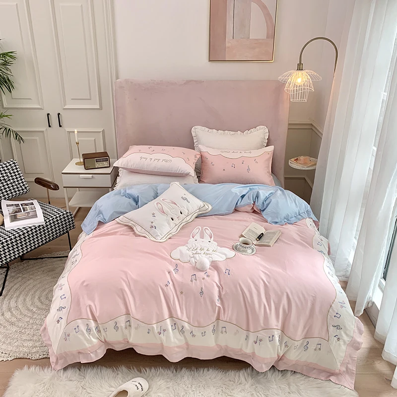 New 600TC egyptian cotton Bedding sets Queen King size Embroidery Bed Duvet cover Bed sheets linen set rabbit bed set
New 600TC egyptian cotton Bedding sets Queen King size Embroidery Bed Duvet cover Bed sheets linen set rabbit bed set