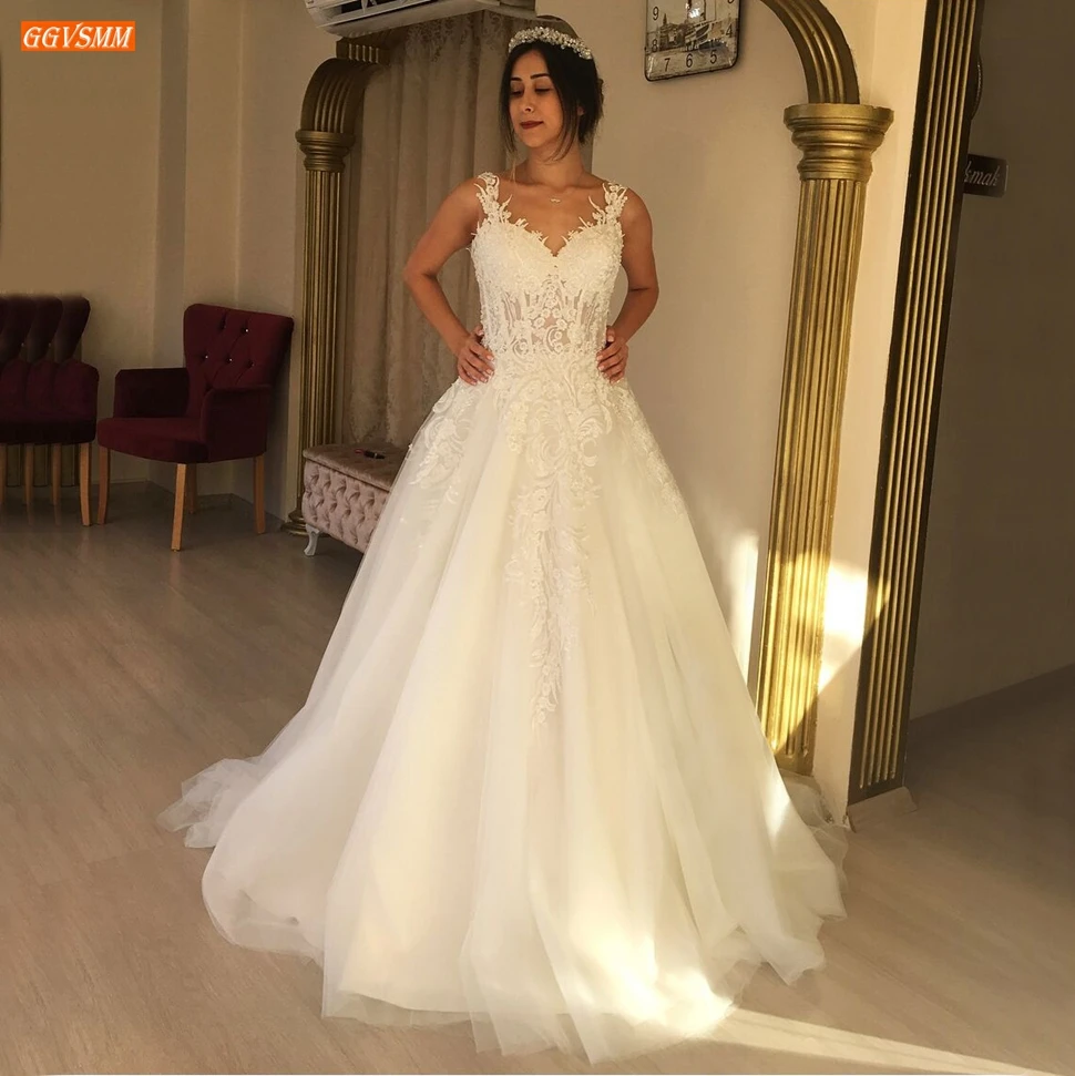 Boho Wedding Gowns White Lace Up Appliqued Beaded Tulle A Line Vestido De Novia 2020 Ivory Tulle Fashion Women Bridal Dresses
Boho Wedding Gowns White Lace Up Appliqued Beaded Tulle A Line Vestido De Novia 2020 Ivory Tulle Fashion Women Bridal Dresses