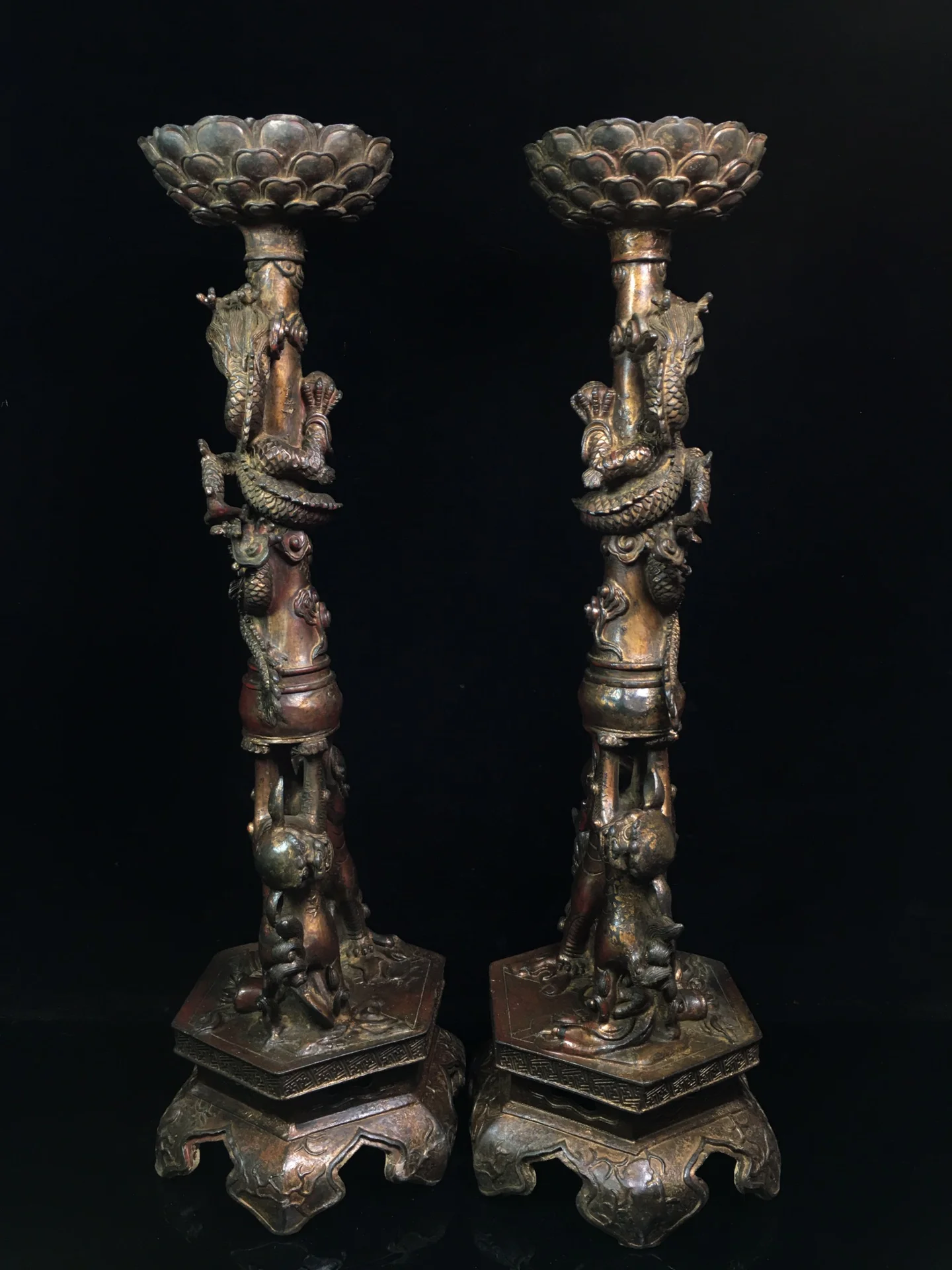 23"Chinese Folk Collection Old Bronze Cinnabar Lacquer Dragon statue Kirin Foot Wax table Candlestick A pair Enshrine the Buddha
23"Chinese Folk Collection Old Bronze Cinnabar Lacquer Dragon statue Kirin Foot Wax table Candlestick A pair Enshrine the Buddha
