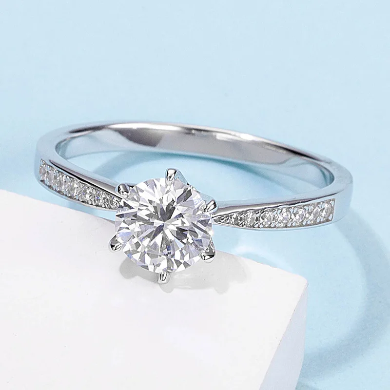 Office Lady High Quality Luxury D Color 925 Sterling Silver Women Moissanite Rings Wedding Ring Diamond Jewelry For Famale Gift
Office Lady High Quality Luxury D Color 925 Sterling Silver Women Moissanite Rings Wedding Ring Diamond Jewelry For Famale Gift