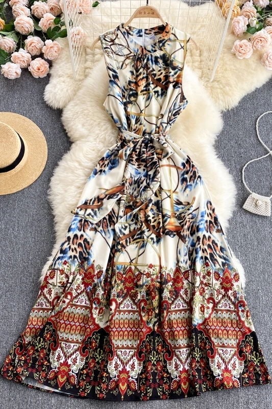 European women's 2021 new design sense printing color matching mid-length temperament slim sleeveless vest dress
European women's 2021 new design sense printing color matching mid-length temperament slim sleeveless vest dress