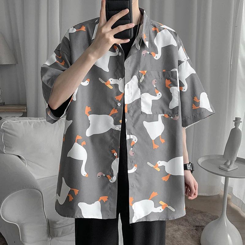 2021 Japanese retro printing cartoon lapel short-sleeved shirt male loose youth tide brand casual thin literary shirt
2021 Japanese retro printing cartoon lapel short-sleeved shirt male loose youth tide brand casual thin literary shirt