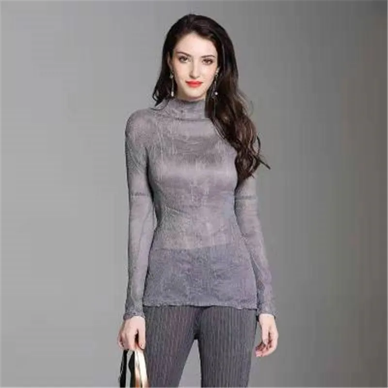 Miyake pleated shirt autumn and winter new handmade pleated perspective sexy bottoming shirt pleated long-sleeved T-shirt female
Miyake pleated shirt autumn and winter new handmade pleated perspective sexy bottoming shirt pleated long-sleeved T-shirt female