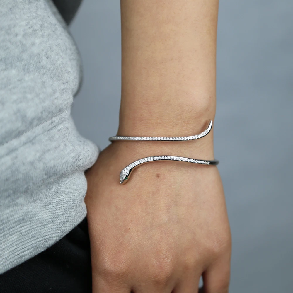 Wholesale twist snake wrist Bracelet with cz paved Adjusted Cute Animal Snake Bangle Bracelet For women FashionOpen Cuff Bangle
Wholesale twist snake wrist Bracelet with cz paved Adjusted Cute Animal Snake Bangle Bracelet For women FashionOpen Cuff Bangle