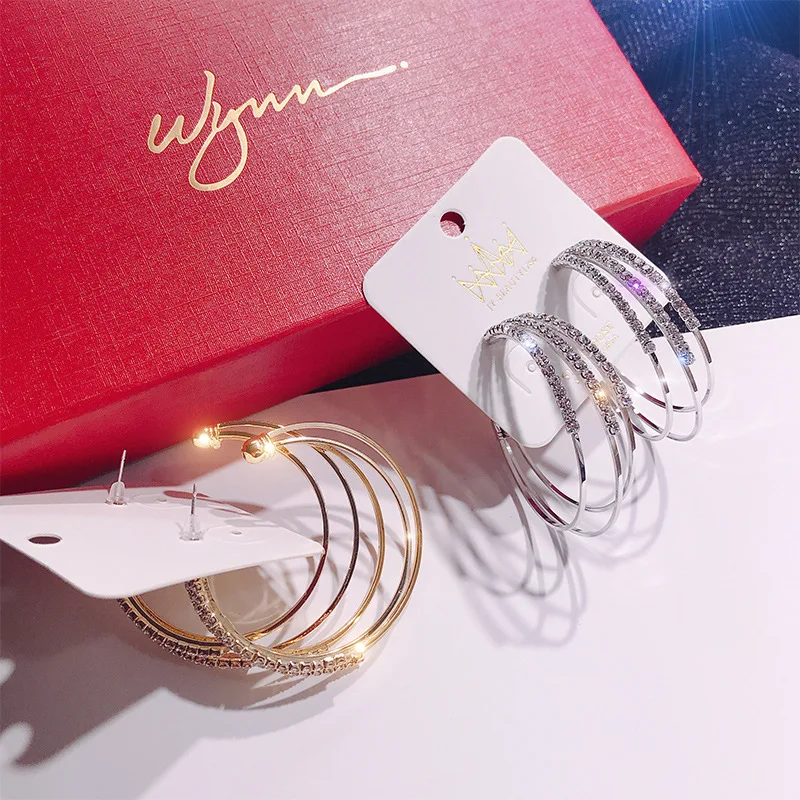 Earrings 2020 Trendy Paired Things Big Luxury Round Hoop Star Earrings Jewelry With Stone for Women Fashion 
Earrings 2020 Trendy Paired Things Big Luxury Round Hoop Star Earrings Jewelry With Stone for Women Fashion