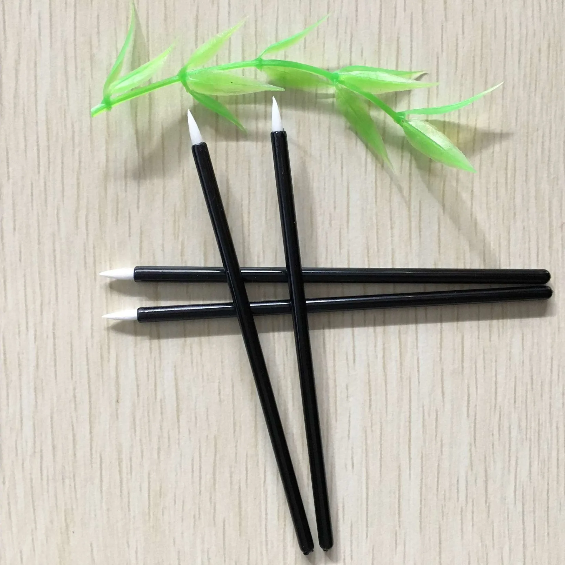 50pcs/set lady beauty Cosmetic Liquid Tool eye lip brush Wand Applicator eye liner Disposable Eyeliner Makeup Brush
50pcs/set lady beauty Cosmetic Liquid Tool eye lip brush Wand Applicator eye liner Disposable Eyeliner Makeup Brush