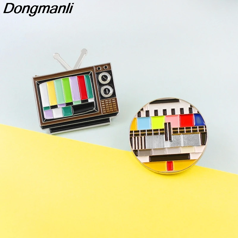 P5629 Dongmanli Old-school TV Screen Hard Enamel Pins Women Men Badge Backpack Collar brooches Lapel Fashion Jewelry 
P5629 Dongmanli Old-school TV Screen Hard Enamel Pins Women Men Badge Backpack Collar brooches Lapel Fashion Jewelry