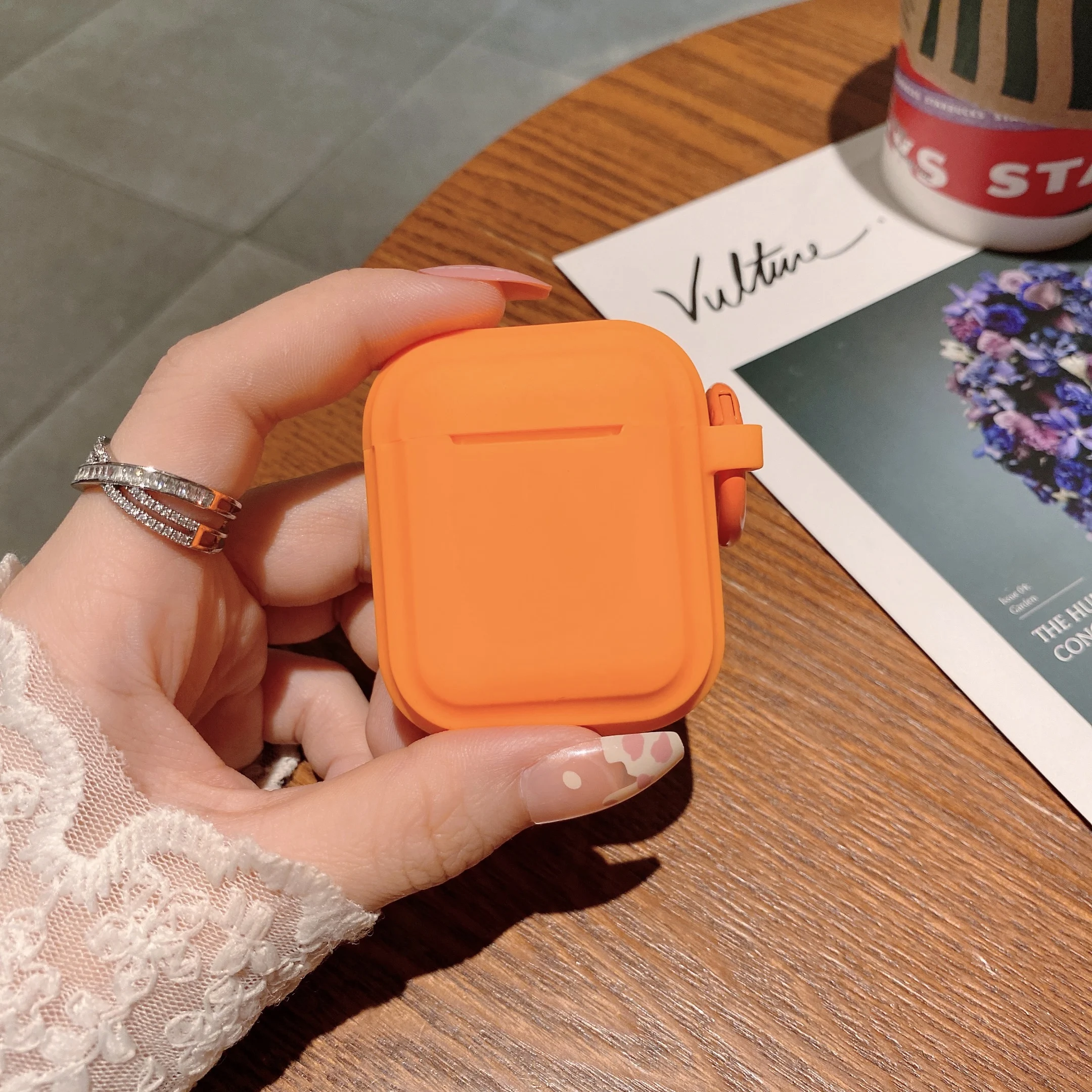 For Apple Airpods 1 2 Pro 3 Bluetooth Headset Accessories Durable TPU Case Protective High Quality Cover Orange Block With Ring
For Apple Airpods 1 2 Pro 3 Bluetooth Headset Accessories Durable TPU Case Protective High Quality Cover Orange Block With Ring