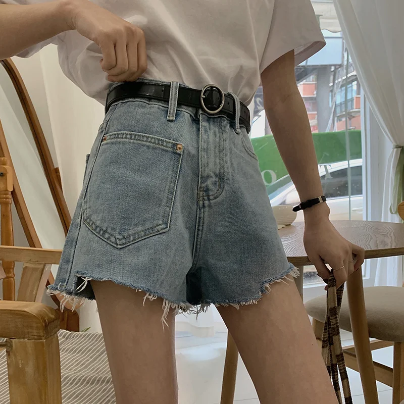 Korean Style Ins Denim Shorts Women's High Waist Slimming Washed Irregular Raw Hem Wide Leg Pants Student Summer Hot Pants
Korean Style Ins Denim Shorts Women's High Waist Slimming Washed Irregular Raw Hem Wide Leg Pants Student Summer Hot Pants