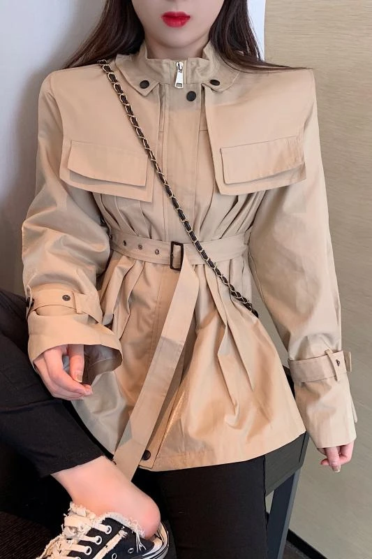 Autumn New 2020 Korean Version Versatile Thin Fashion Stand Collar Pocket Design Feeling Long Sleeve Solid Color Windbreaker Coa
Autumn New 2020 Korean Version Versatile Thin Fashion Stand Collar Pocket Design Feeling Long Sleeve Solid Color Windbreaker Coa