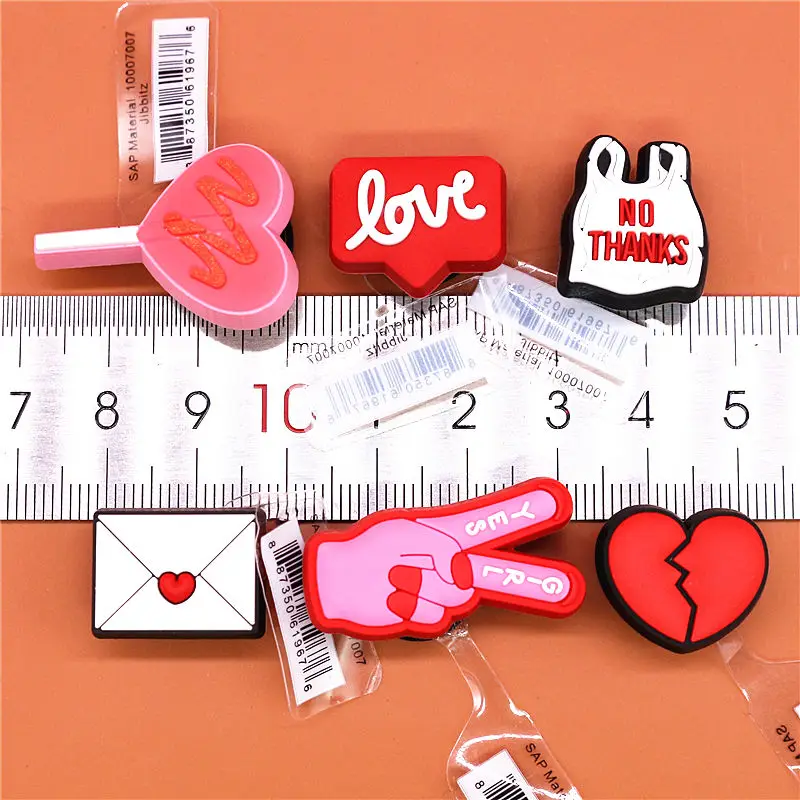 1pcs Love Letter Shoe Decoration Accessories Broken Heart Lollipop Yes Girl No Thanks Croc Charms for Bracelets Jibz Kids Gifts
1pcs Love Letter Shoe Decoration Accessories Broken Heart Lollipop Yes Girl No Thanks Croc Charms for Bracelets Jibz Kids Gifts