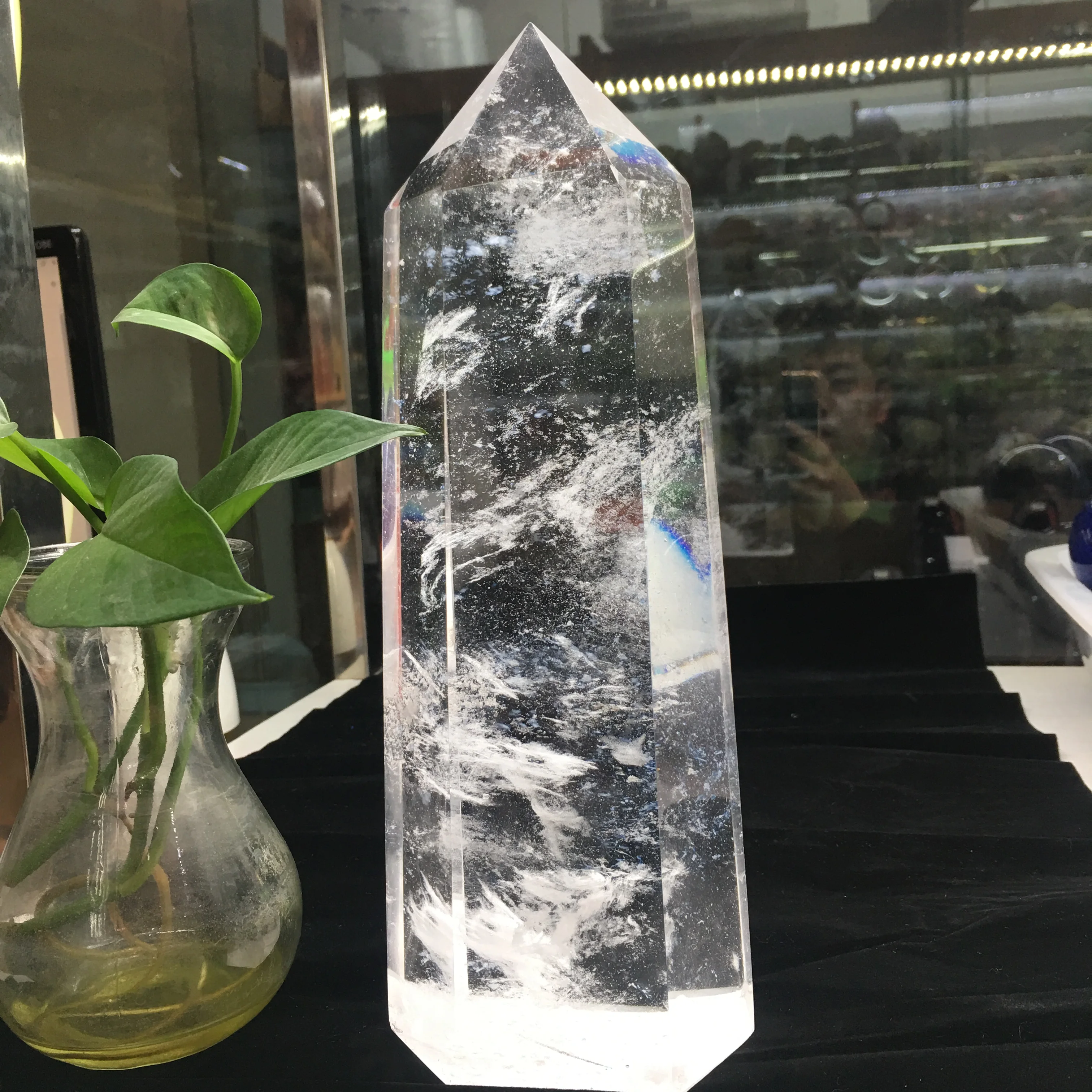 

Beautiful high temperature white fused crystal smelted stone crystal column obelisk quartz point sample healing reiki decoration