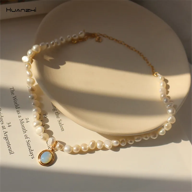 2021 New Baroque Freshwater Natural Pearl Moonstone Pendant Necklace Geometric Irregular for Women Girls Party Jewelry
2021 New Baroque Freshwater Natural Pearl Moonstone Pendant Necklace Geometric Irregular for Women Girls Party Jewelry