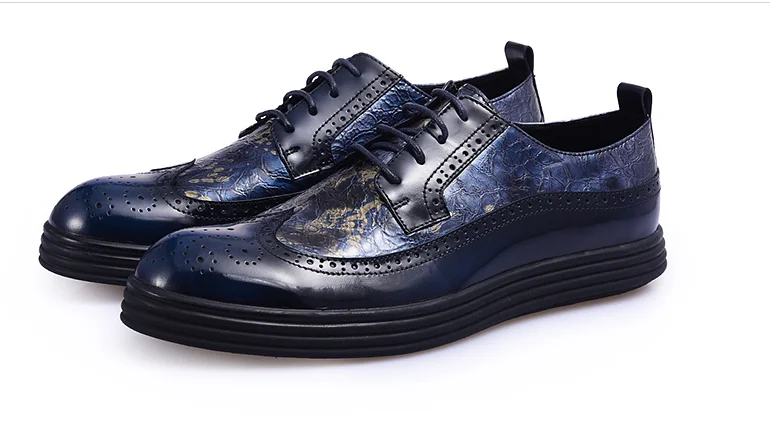 Genuine Leather Brock shoes men Cowhide platform Korean fashion British style carved men casual leather shoes business
Genuine Leather Brock shoes men Cowhide platform Korean fashion British style carved men casual leather shoes business